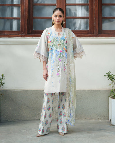 Roheenaz | Whispered Florals | Pale Peony