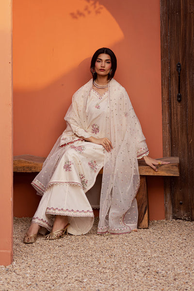 Batik | Winter 25 | Pearl Elora