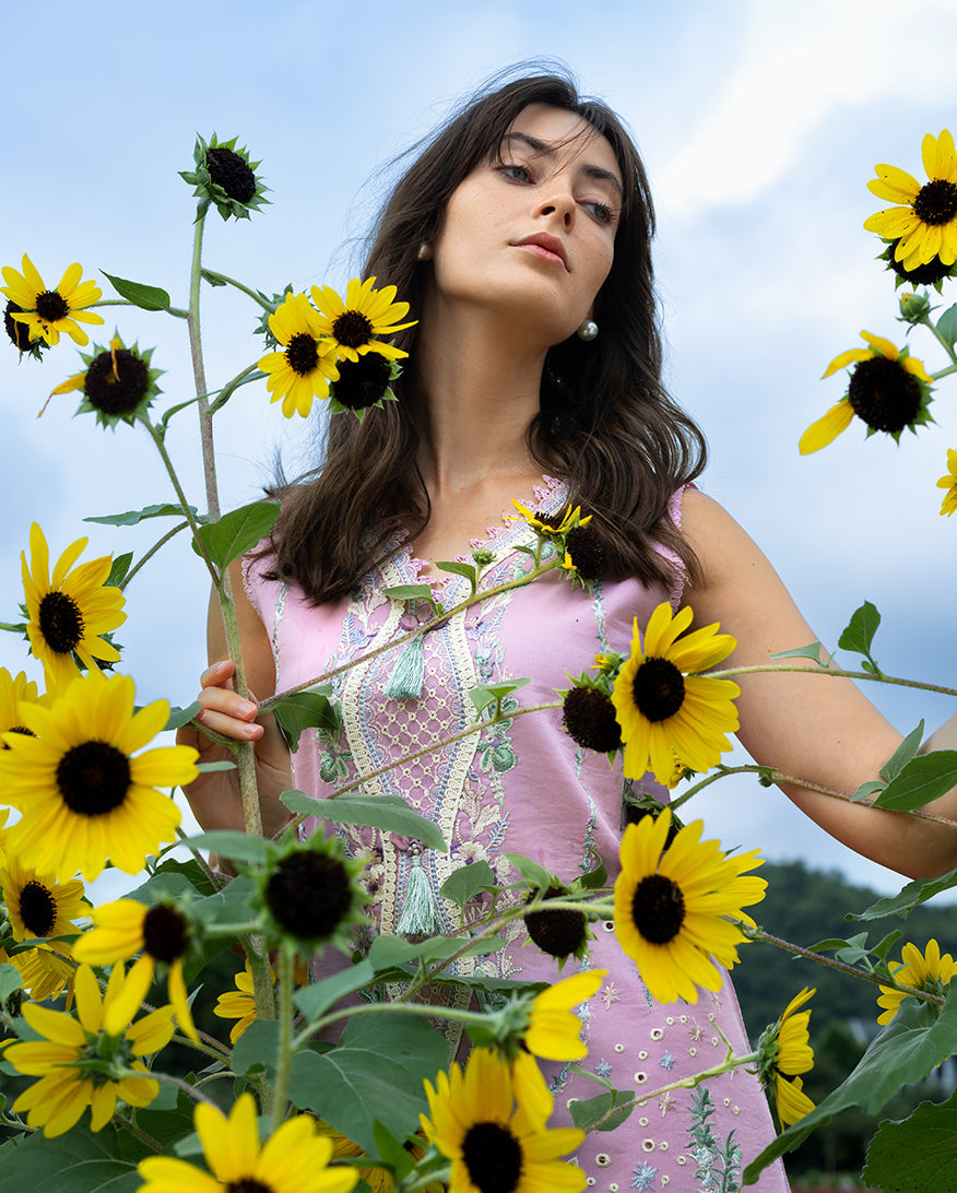 Mushq | Hemline the Secret Garden | Peony Glow, image 4