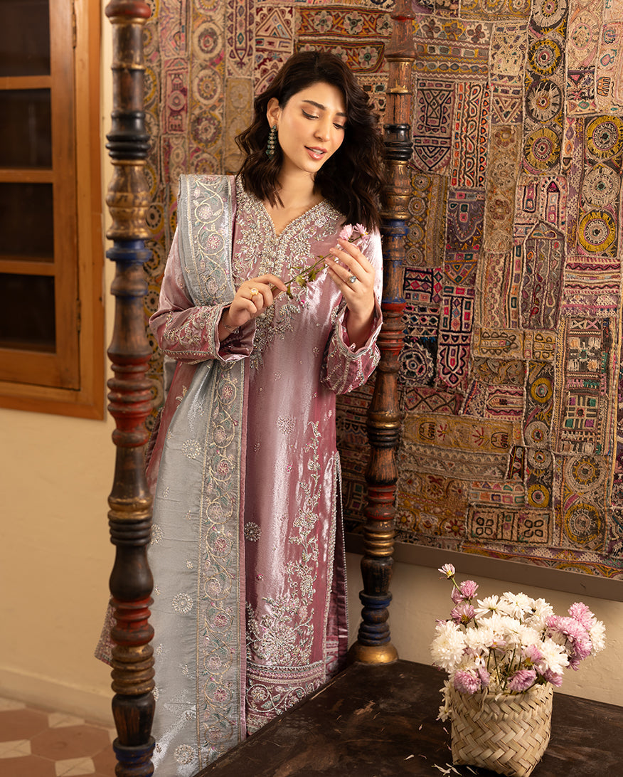 Mushq | Sunehri Lama Silk | Periwesh, image 3