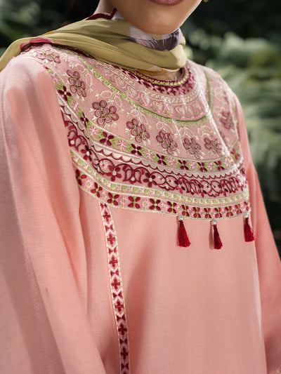 Hemstitch | The Garden Lawn | Pinky Peony