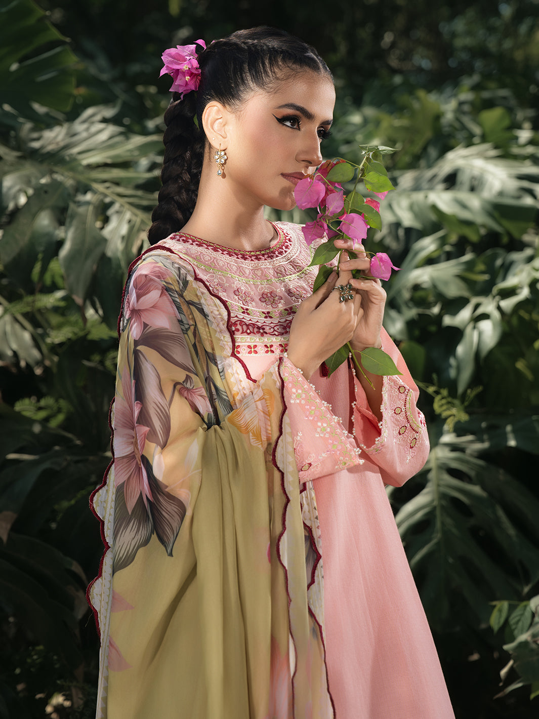 Hemstitch | The Garden Lawn | Pinky Peony-3
