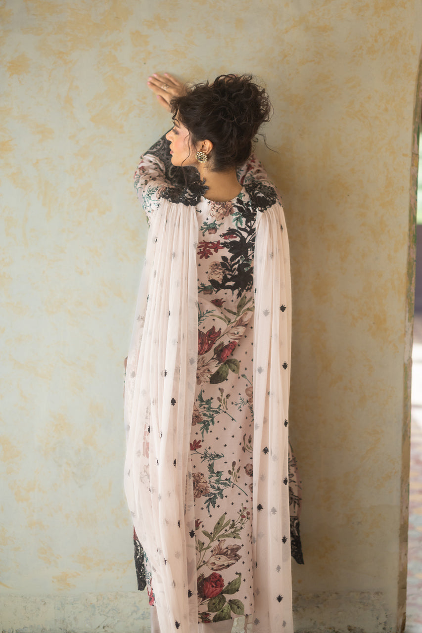 Zainab Chottani | Summer Edition 26 | Powder Serene, image 4