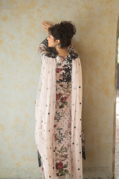 Zainab Chottani | Summer Edition 26 | Powder Serene