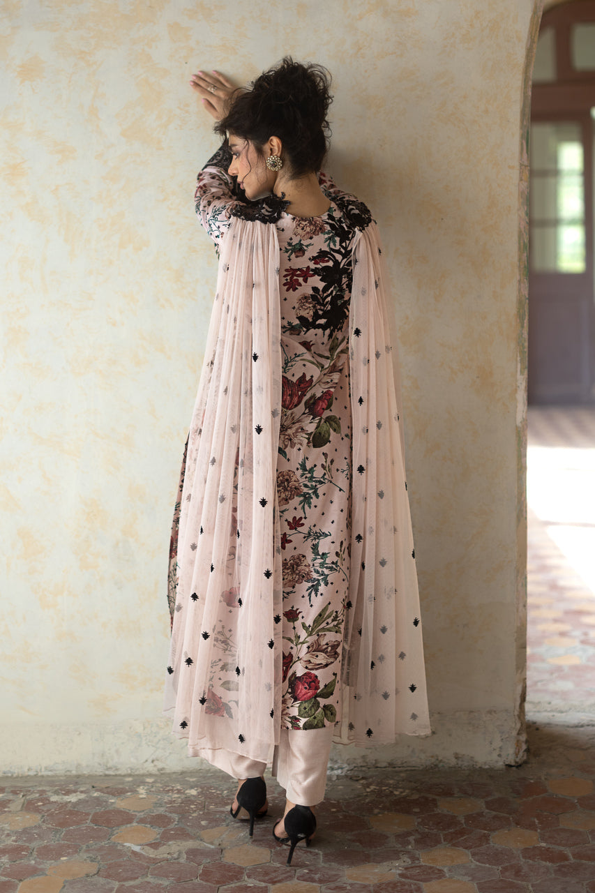 Zainab Chottani | Summer Edition 26 | Powder Serene, image 2