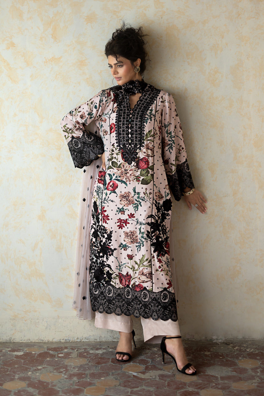 Zainab Chottani | Summer Edition 26 | Powder Serene