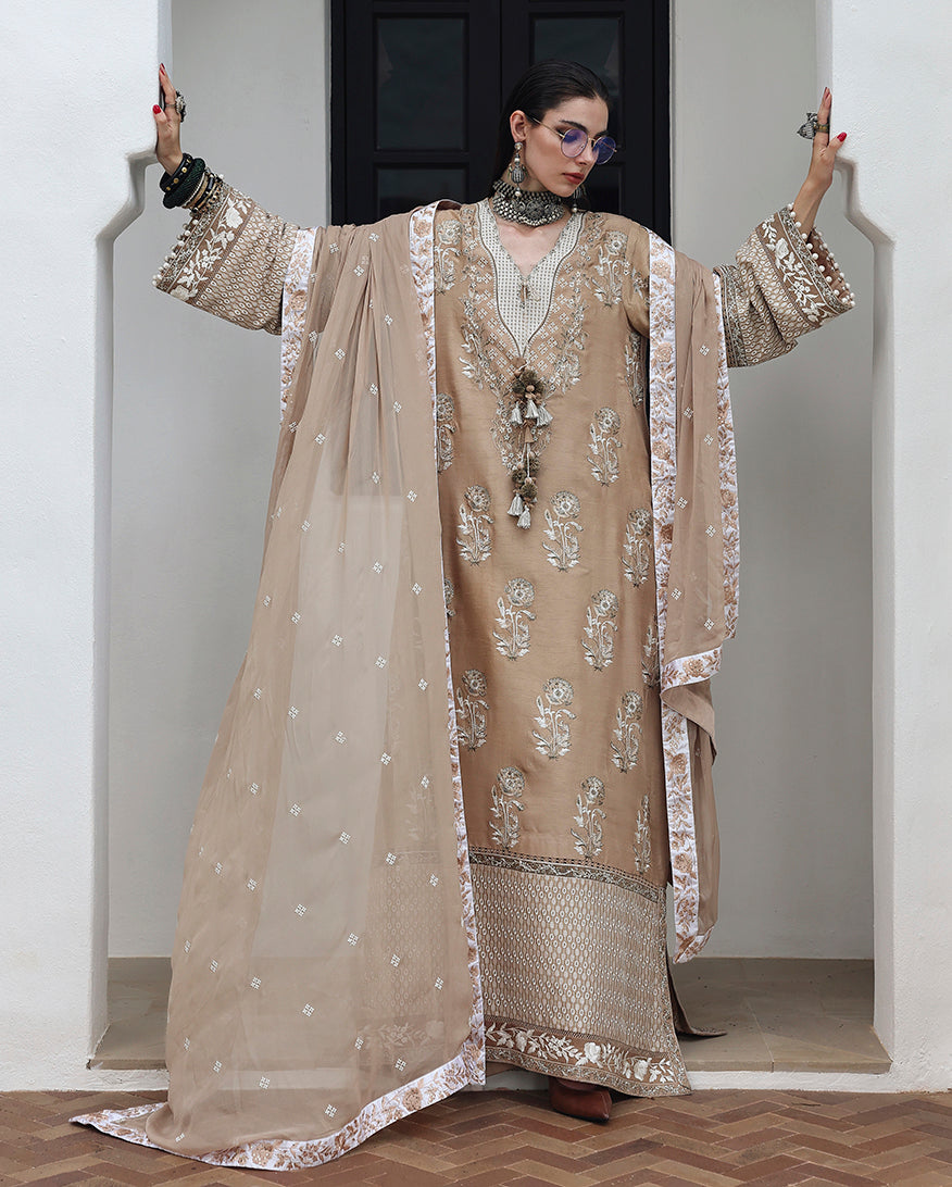 Mushq | Nuvera Rawsilk | Queen's Promise, image 5