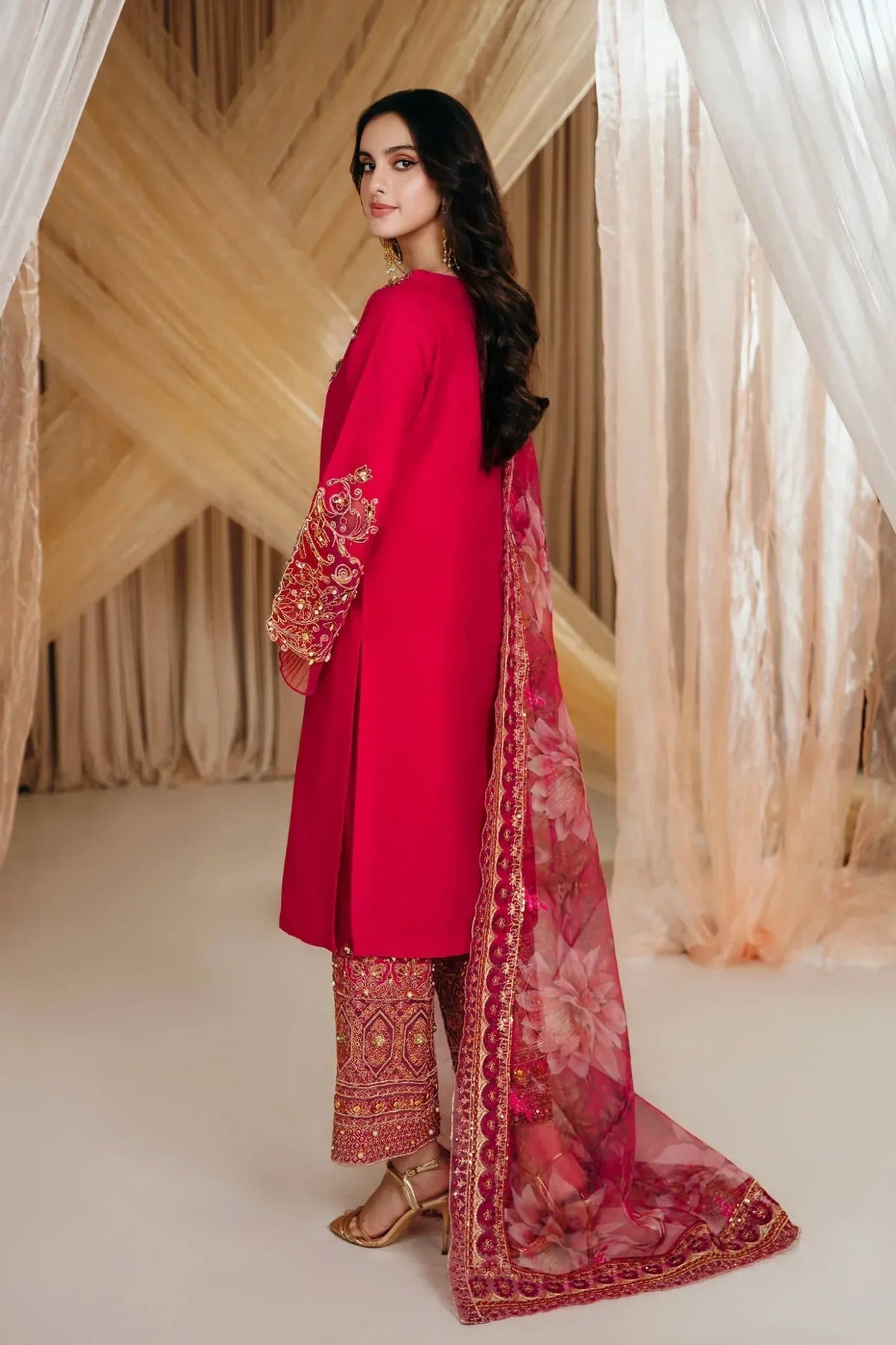 Musferah Saad | Mystere Formals | Radiant Bloom-2