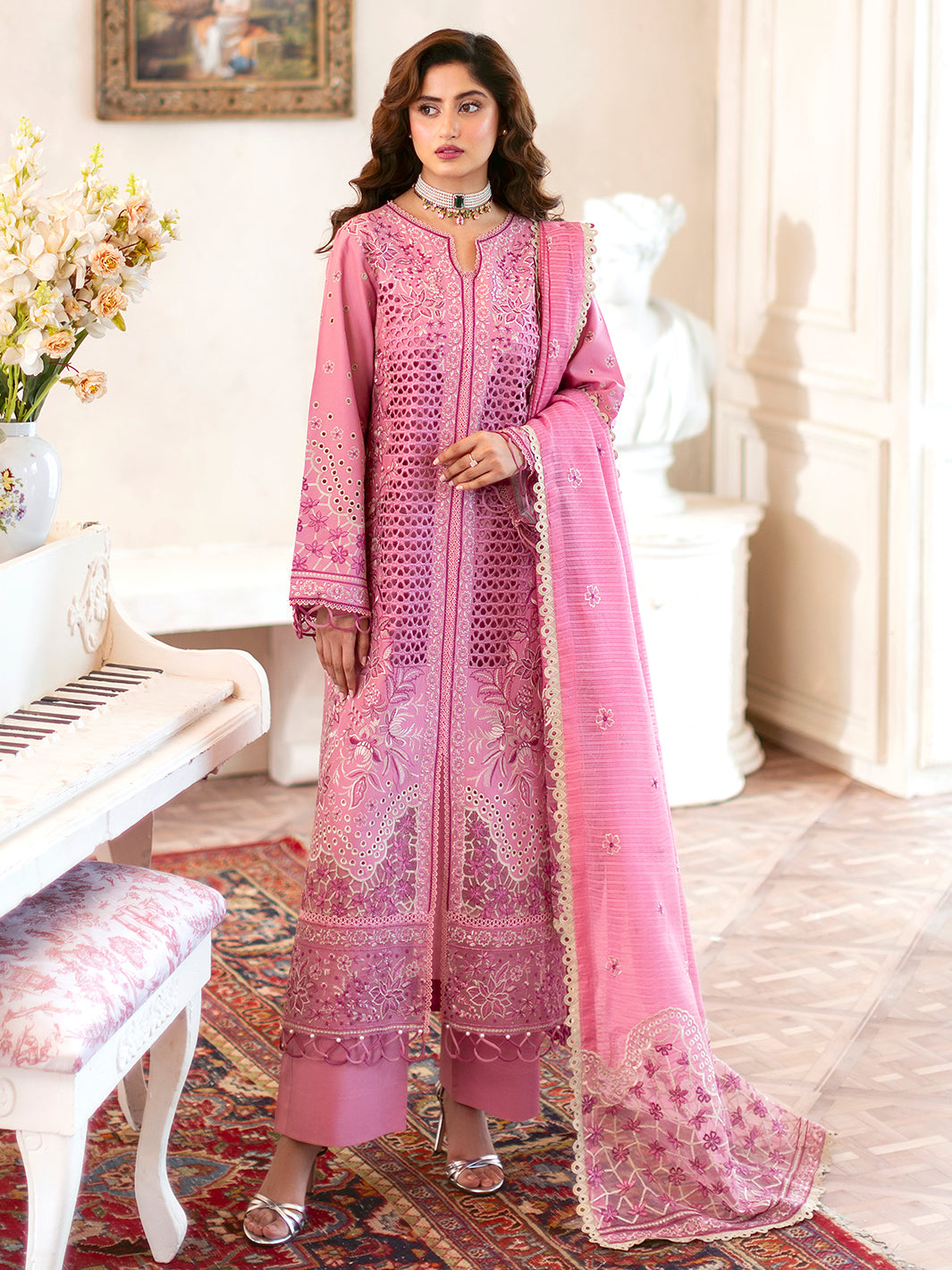 Mahnur | Sophie Luxury Lawn 25 | Raha -  Mahnur Ladies Clothes - Original Designer Dress - House of Maryam