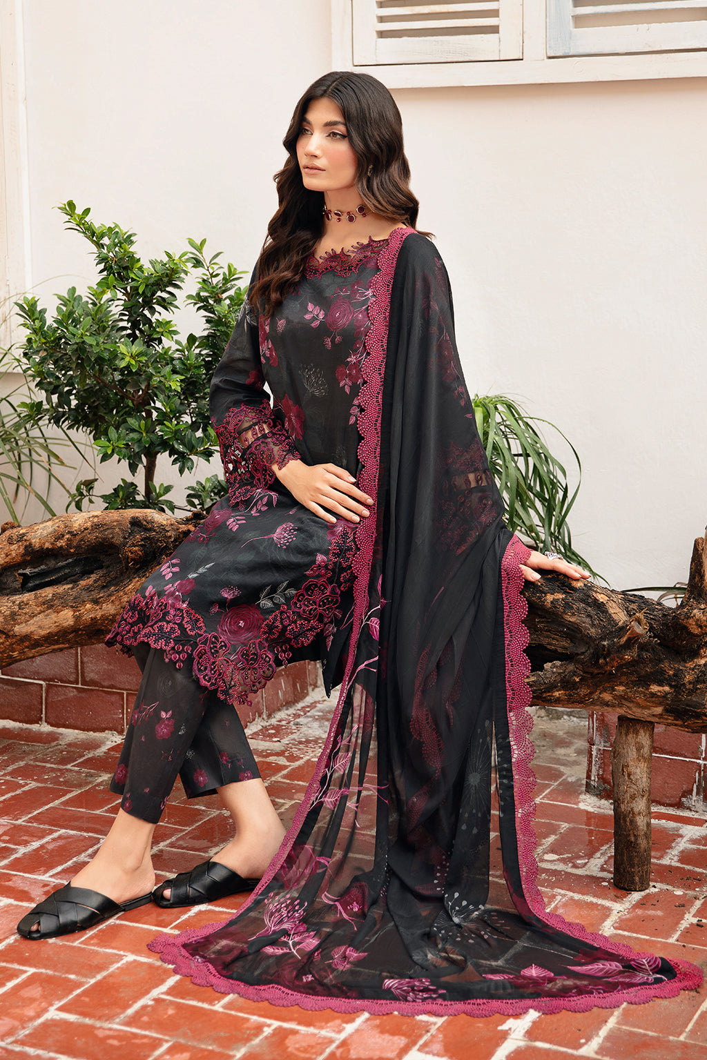 Ramsha | Rangrez Lawn Collection | N-401 -  Ramsha Casuals - Original Designer Dress - House of Maryam