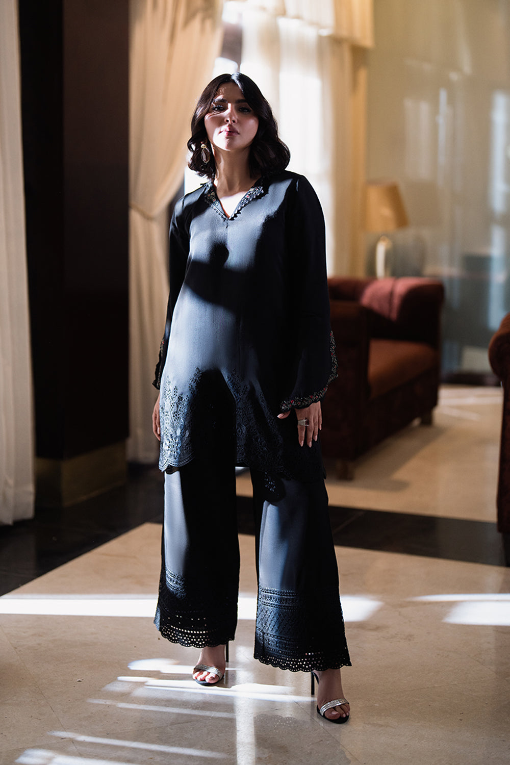 Azure | Diva Formals | Raven Glow, image 4