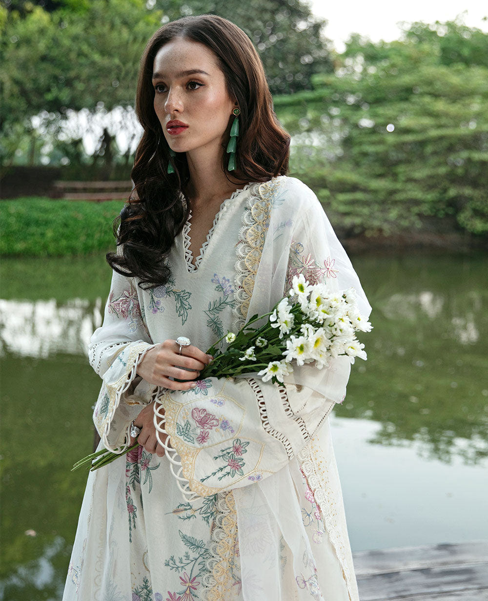 Republic Womenswear | Embroidered Pret 24 | Orchid -  Republic Womenswear Luxury - Original Designer Dress - House of Maryam