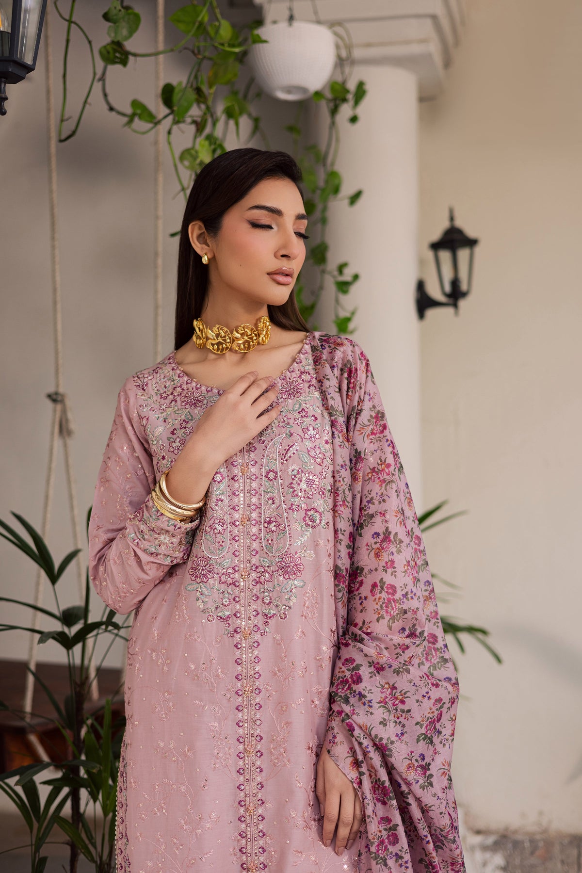Batik | Feyre Luxury Lawn Eid Edit 26' | Rimi 3Pc-2