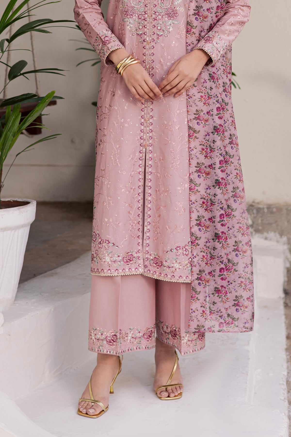 Batik | Feyre Luxury Lawn Eid Edit 26' | Rimi 3Pc-7