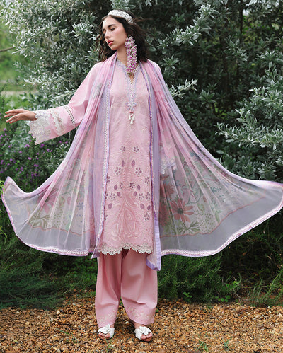 Mushq | The Secret Garden Lawn |Rosewood Secret