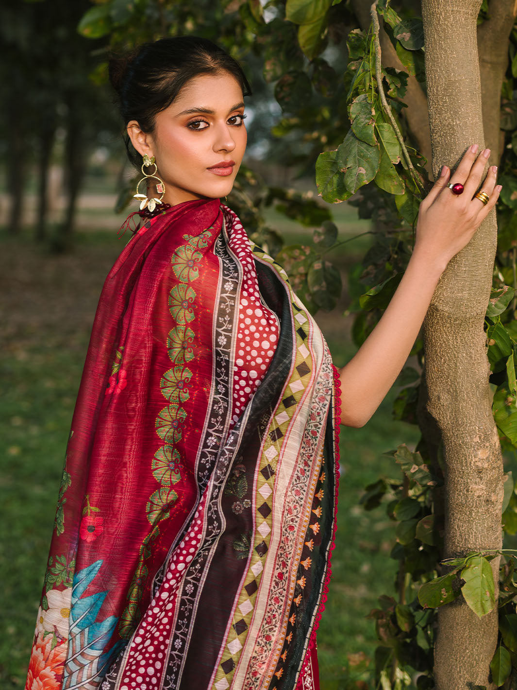 Mahnur | Dahlia Luxury Lawn 25 | Rosina -  Mahnur Ladies Clothes - Original Designer Dress - House of Maryam