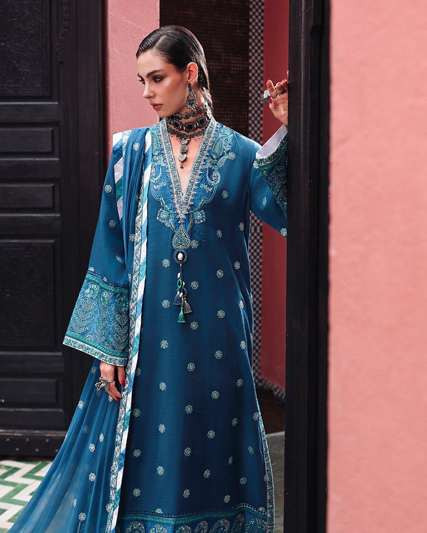 Mushq | Nuvera Rawsilk | Rouge Sapphire, image 3