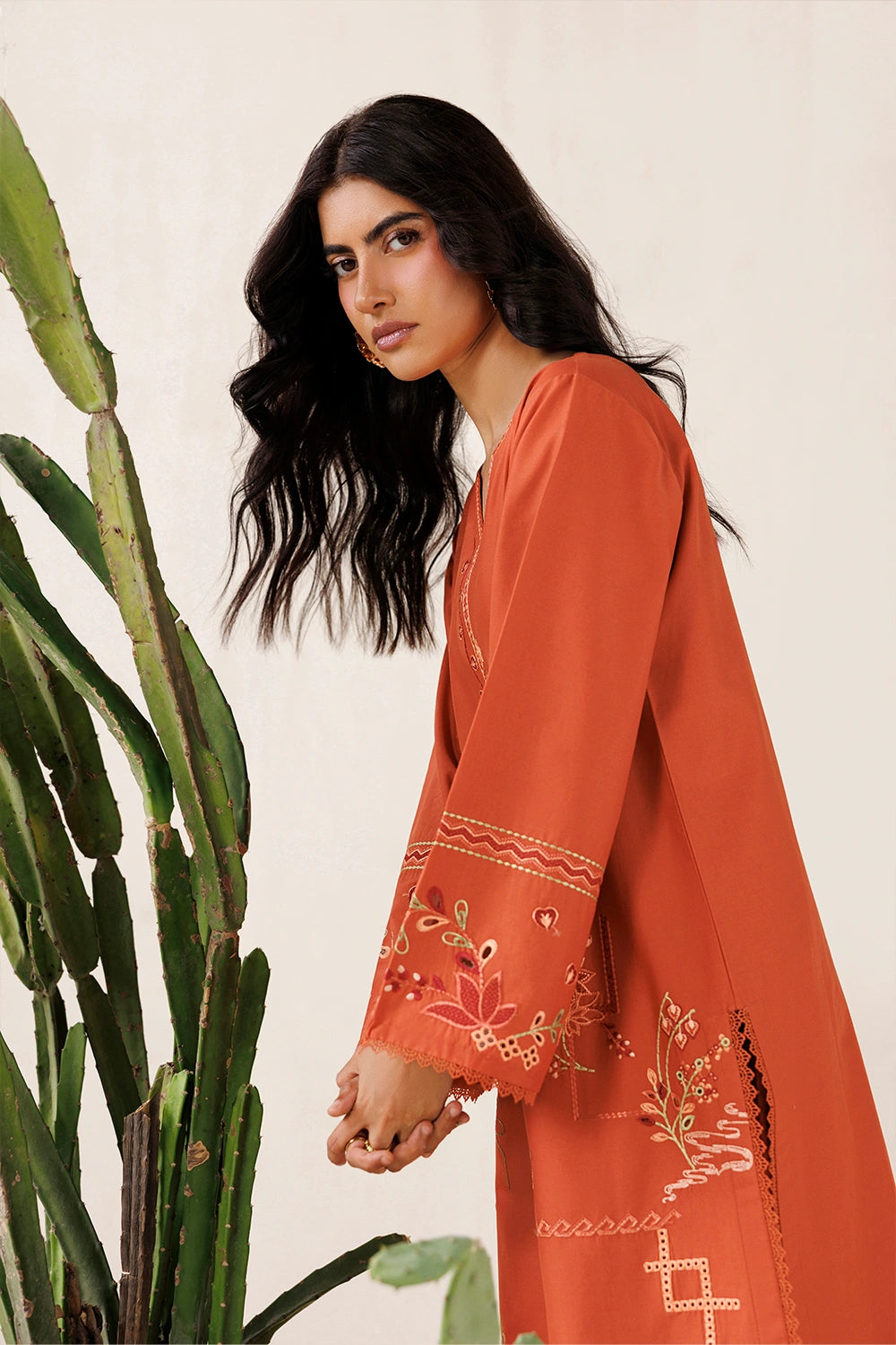 Azure | Chic Essentials |Rusty Mood, image 3