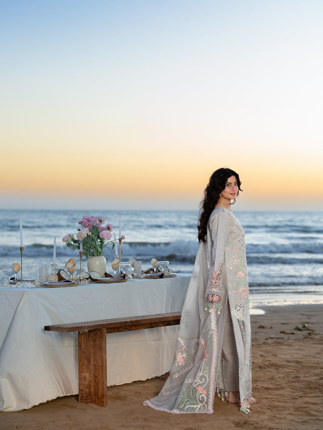 Mahnur | Sirene Luxury Lawn 26 | S-06, image 4