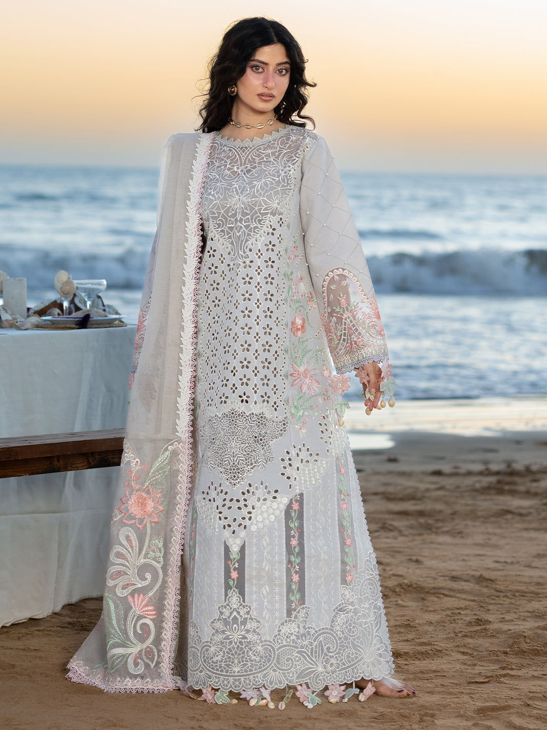 Mahnur | Sirene Luxury Lawn 26 | S-06