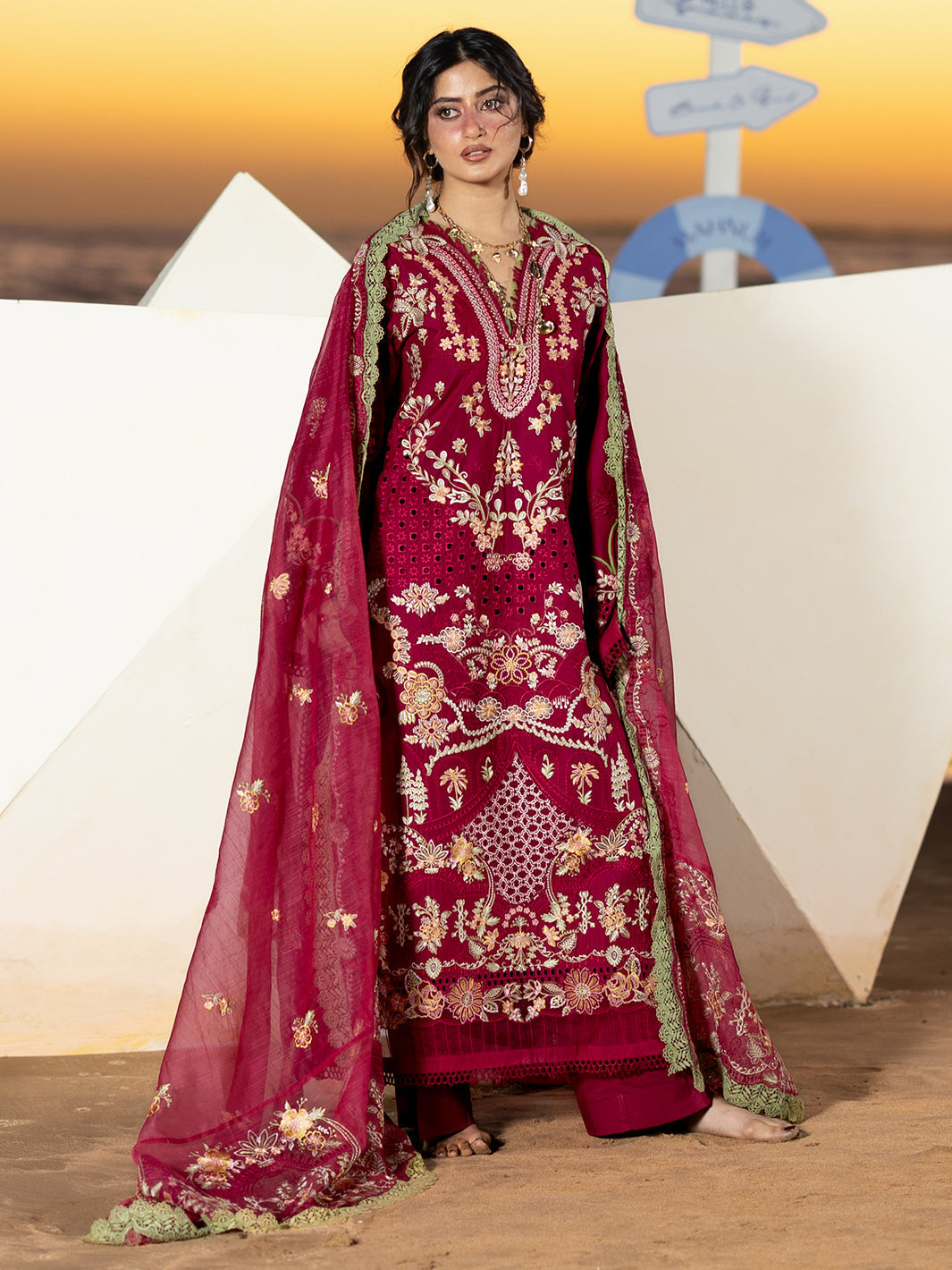 Mahnur | Sirene Luxury Lawn 26 | S-09, image 4