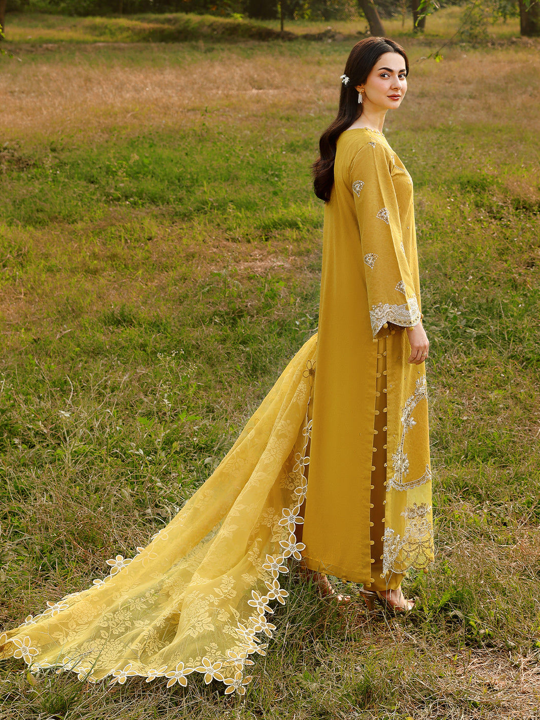 Allys | Janaan Eid Edit 26' | Saffron-7