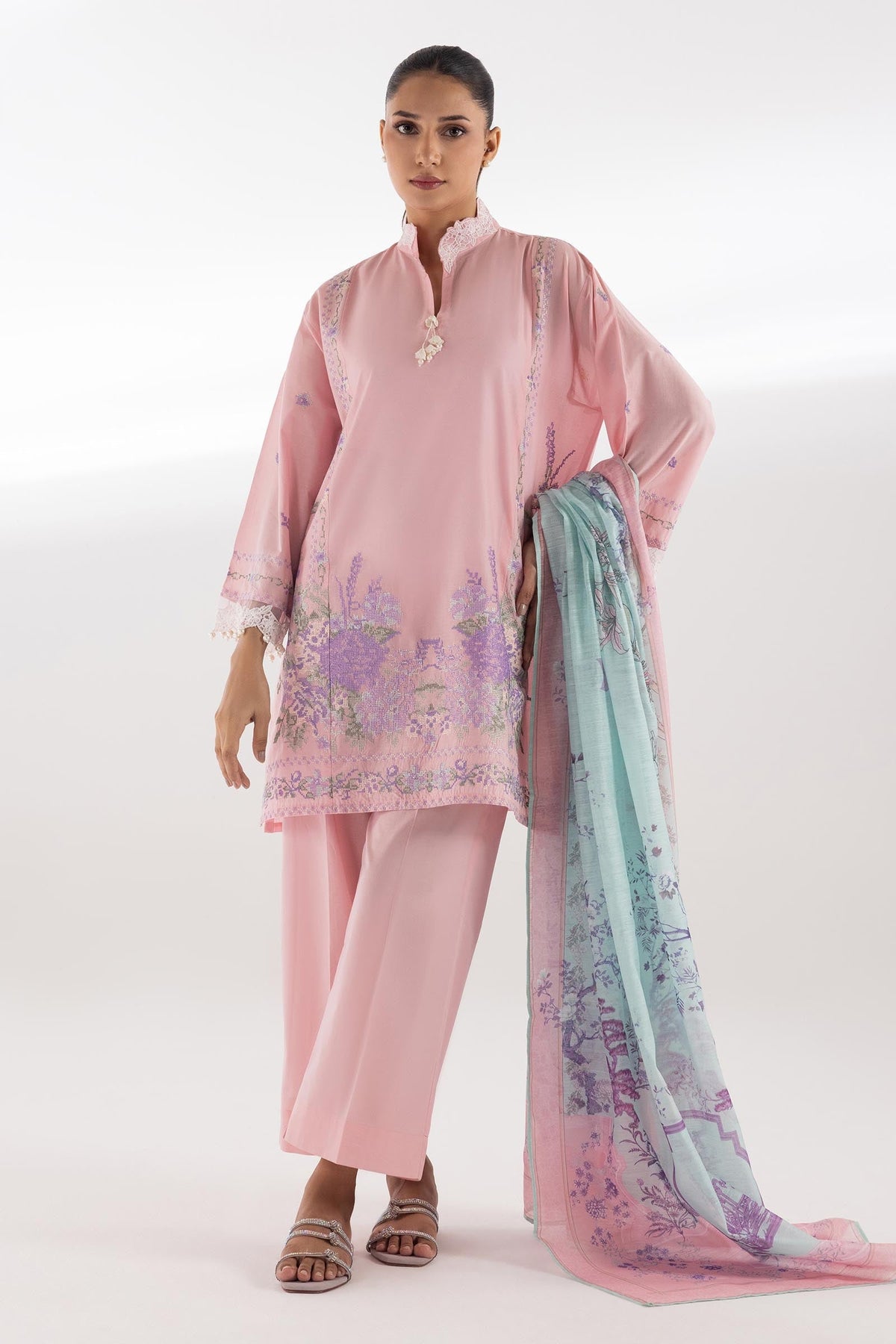 Sana Safinaz | Luxury Pret | Muzlin Lawn Suit SC26MUZ112BP3-1
