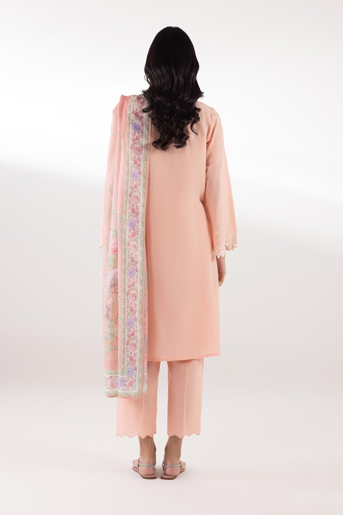 Sana Safinaz | Luxury Pret | Muzlin Lawn Suit SC26MUZ210BP3, image 2