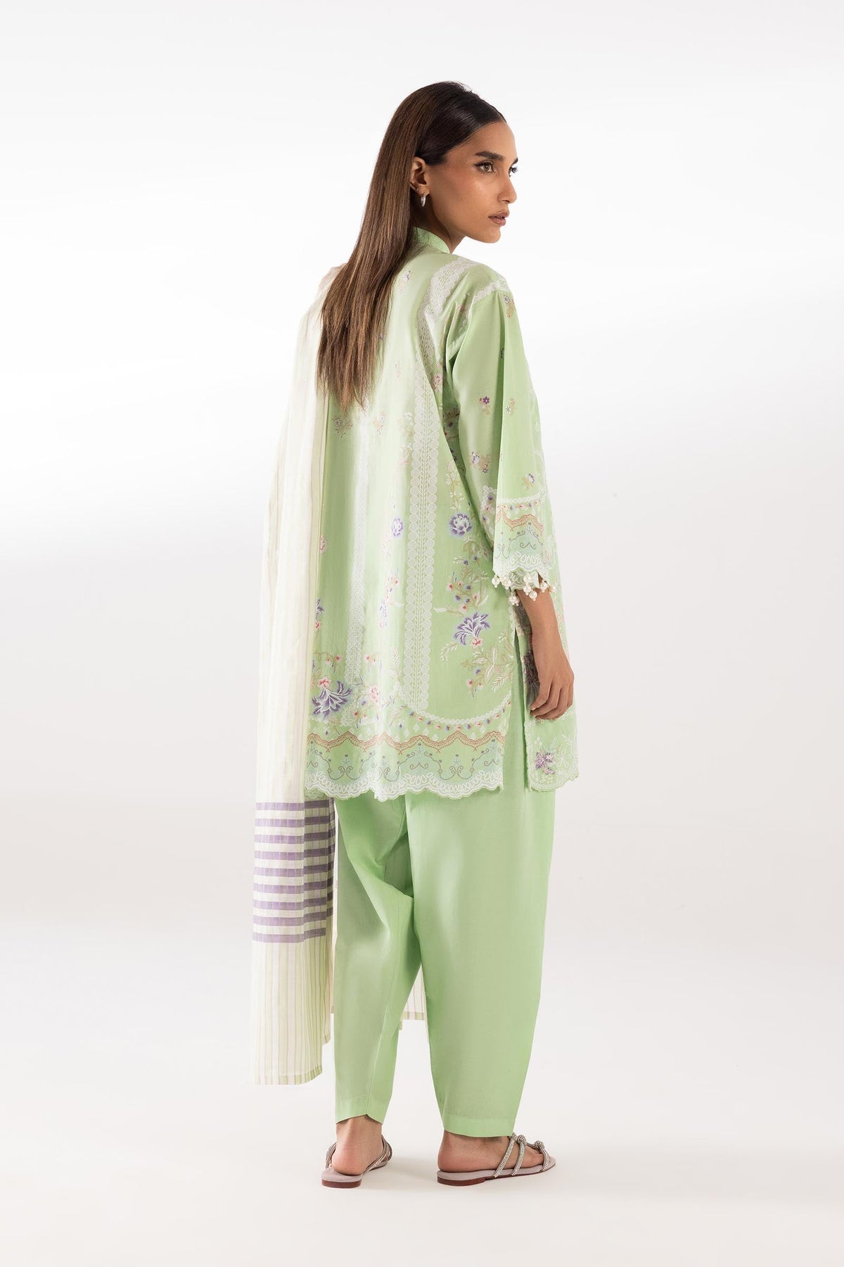 Sana Safinaz | Luxury Pret | Muzlin Lawn Suit SC26MUZ217AP3-2