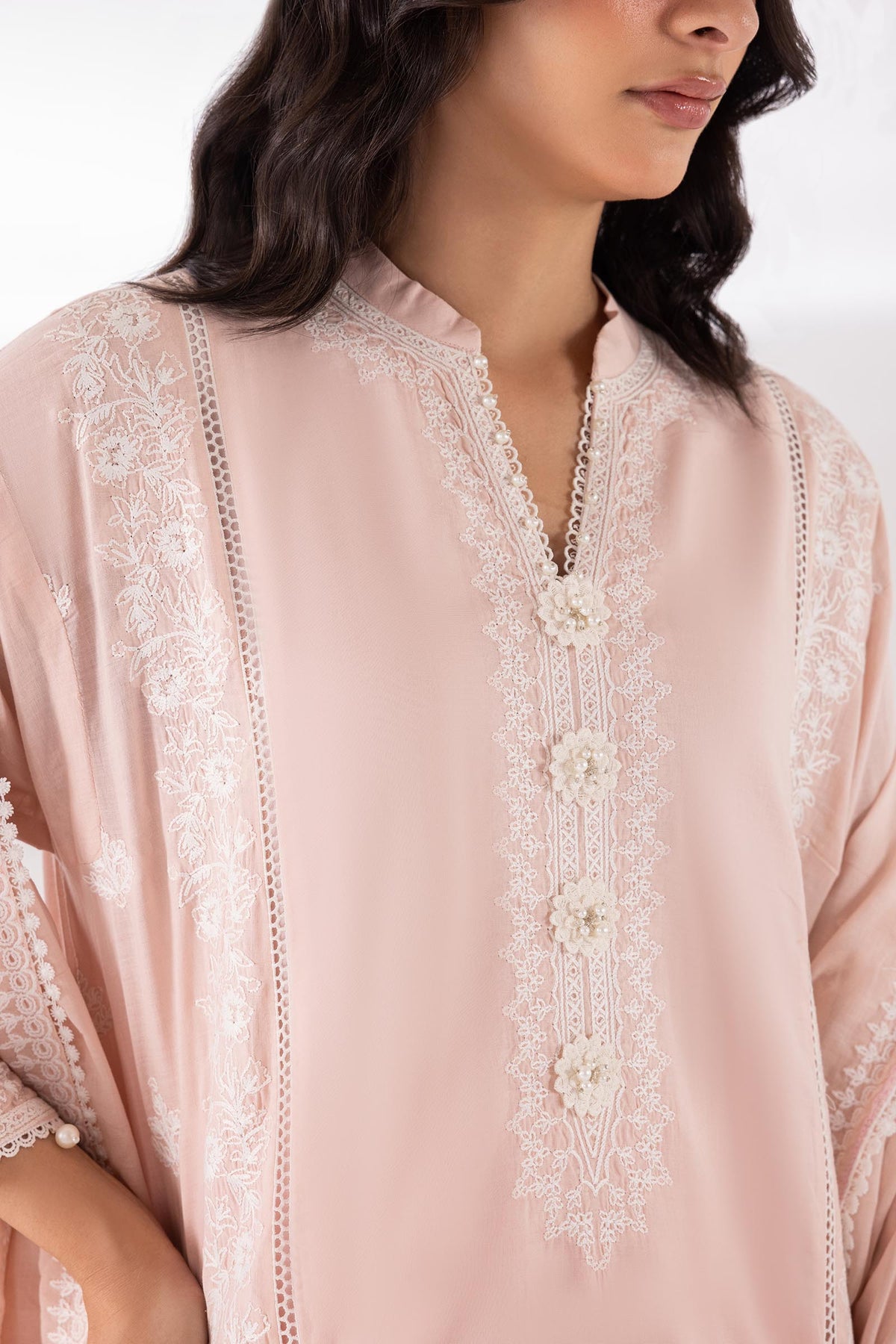 Sana Safinaz | Luxury Pret | Lawn Suit SC26SGE394P3, image 3
