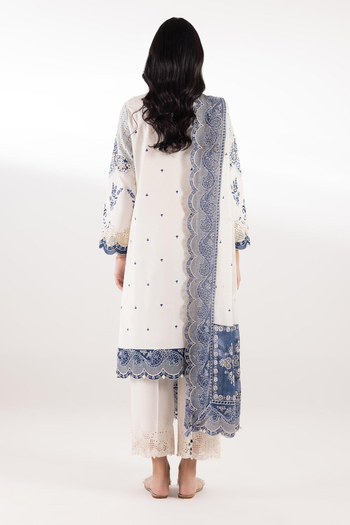 Sana Safinaz | Luxury Pret | Lawn Suit SC26SGE423P3-2