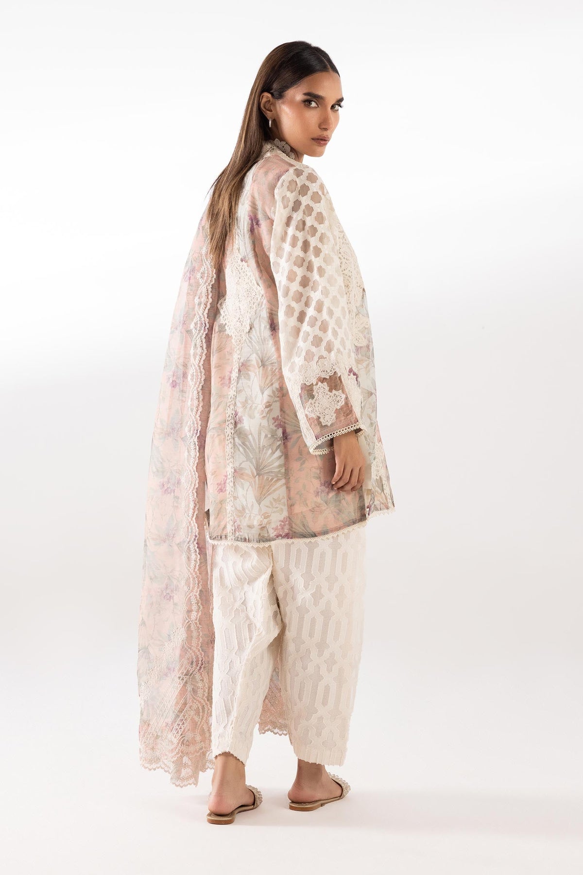 Sana Safinaz | Luxury Pret | Jacquard Suit SC26SGE394P3-2