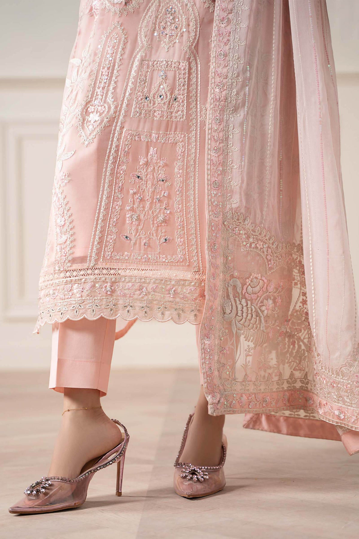 Maria B | Pre Fall Dresses | 3 Piece Embroidered Chiffon Suit OO, image 3