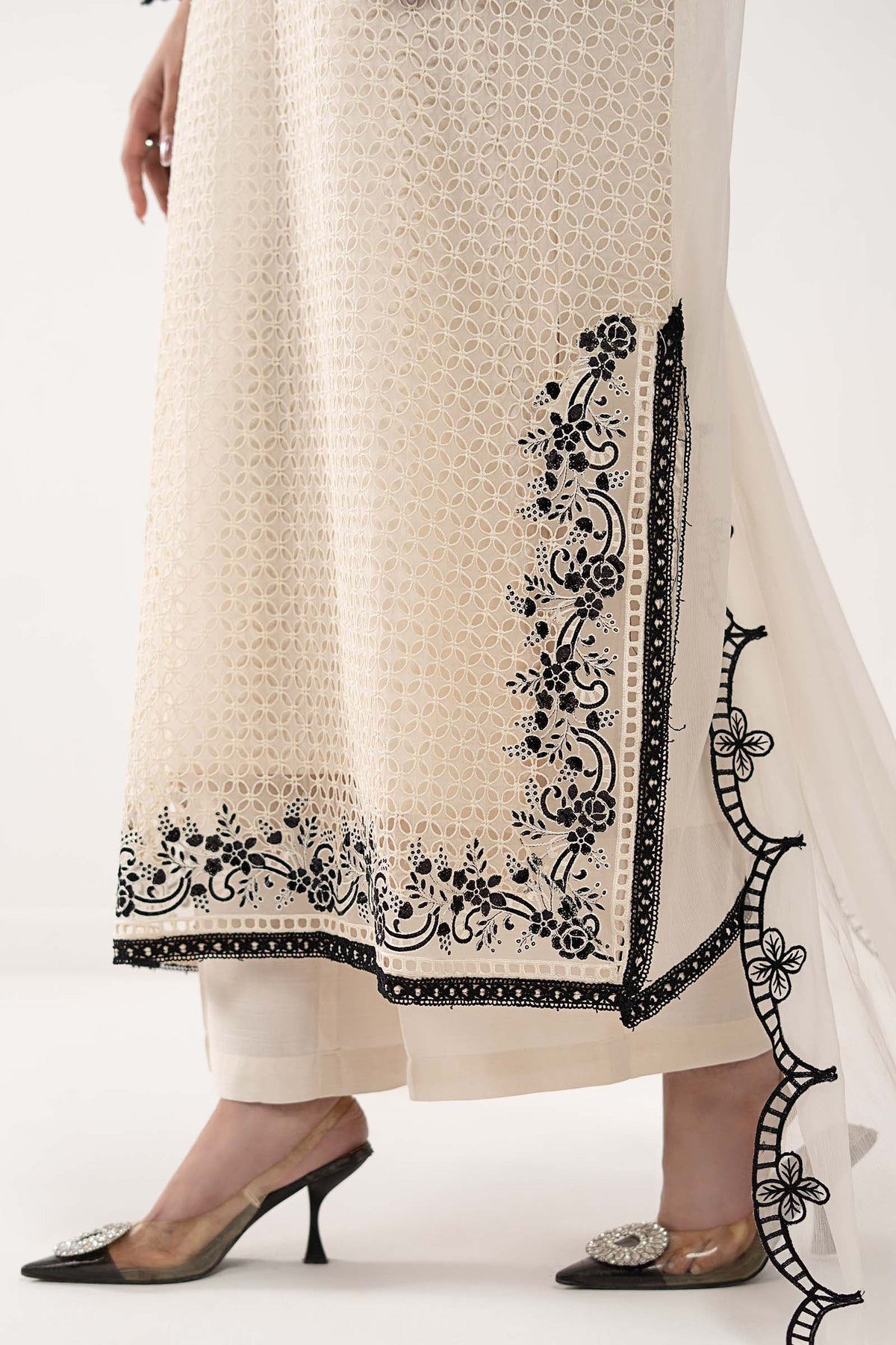 Maria B | Luxury Formals | SF-EF26-13-Off White, image 4