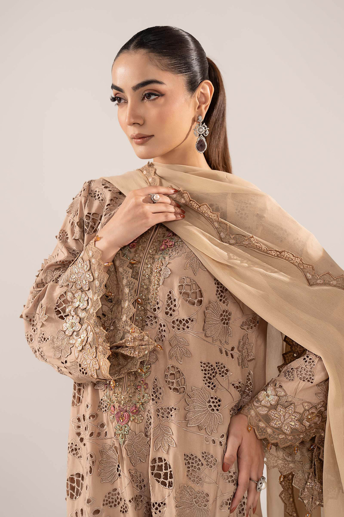Maria B | Luxury Formals | SF-EF26-16-BEIGE, image 3