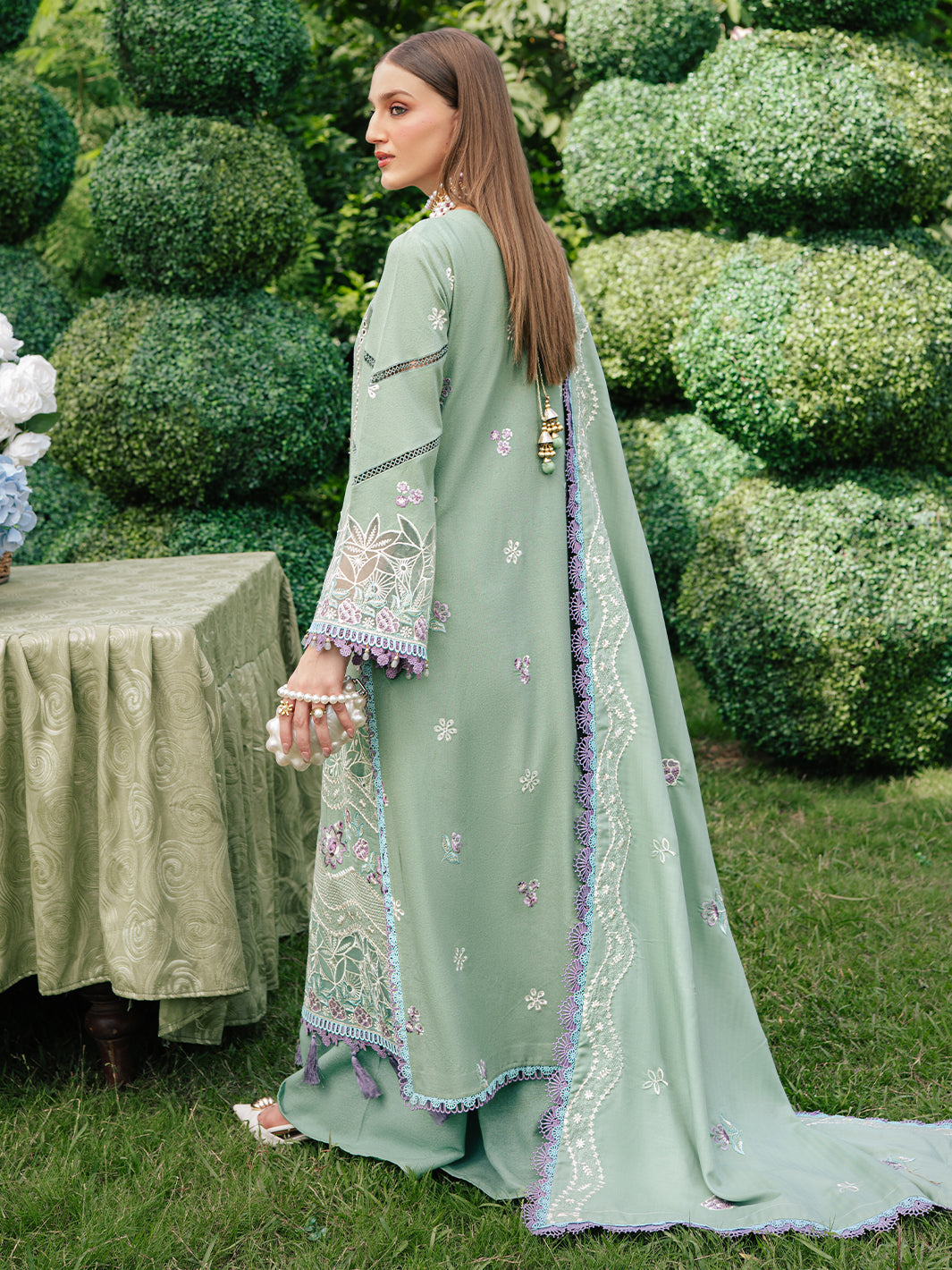 Mahnur | Secret Garden Karandi 25 | SG-002-2