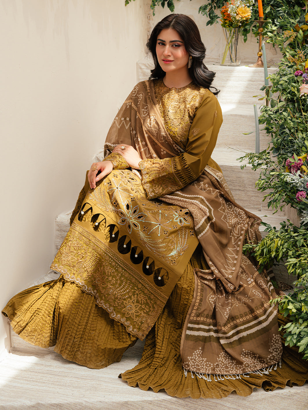 Mahnur | Allenura Luxury Lawn 24 | SIERRA -  Mahnur Luxury - Original Designer Dress - House of Maryam