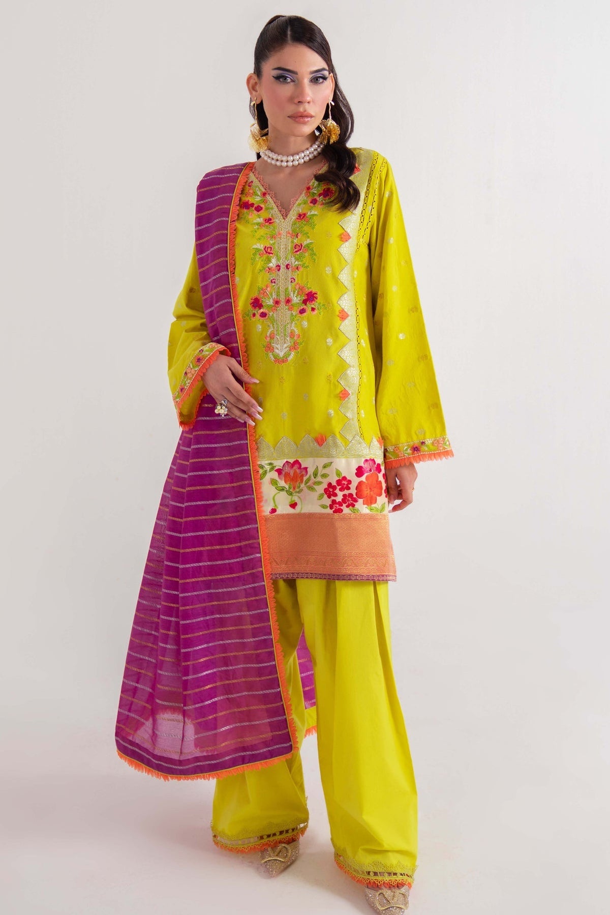 Sable Vogue | Luxury Lawn 25 | SL-04-25-V2 -  Sable Vogue Ladies Clothes - Original Designer Dress - House of Maryam