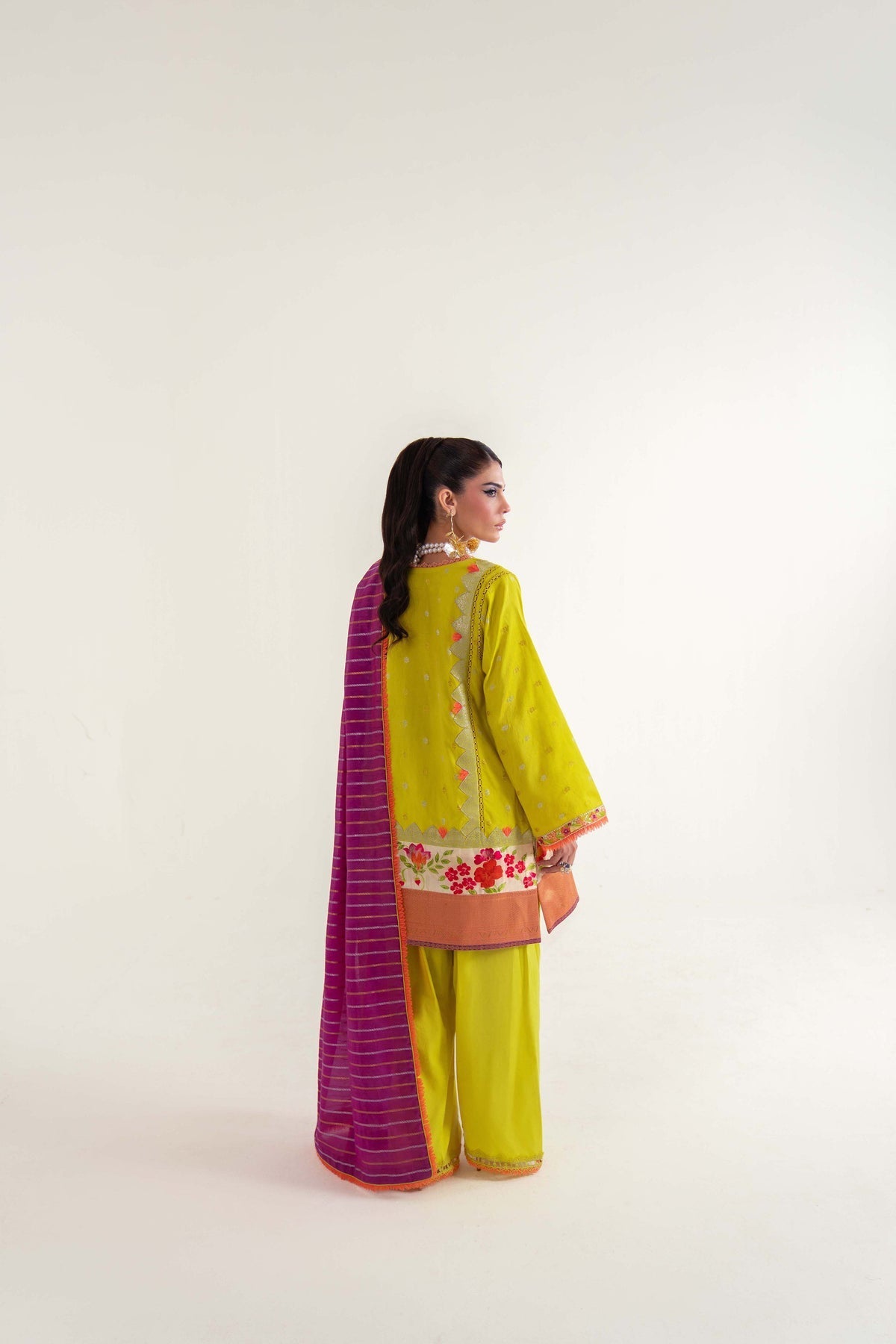 Sable Vogue | Luxury Lawn 25 | SL-04-25-V2 -  Sable Vogue Ladies Clothes - Original Designer Dress - House of Maryam