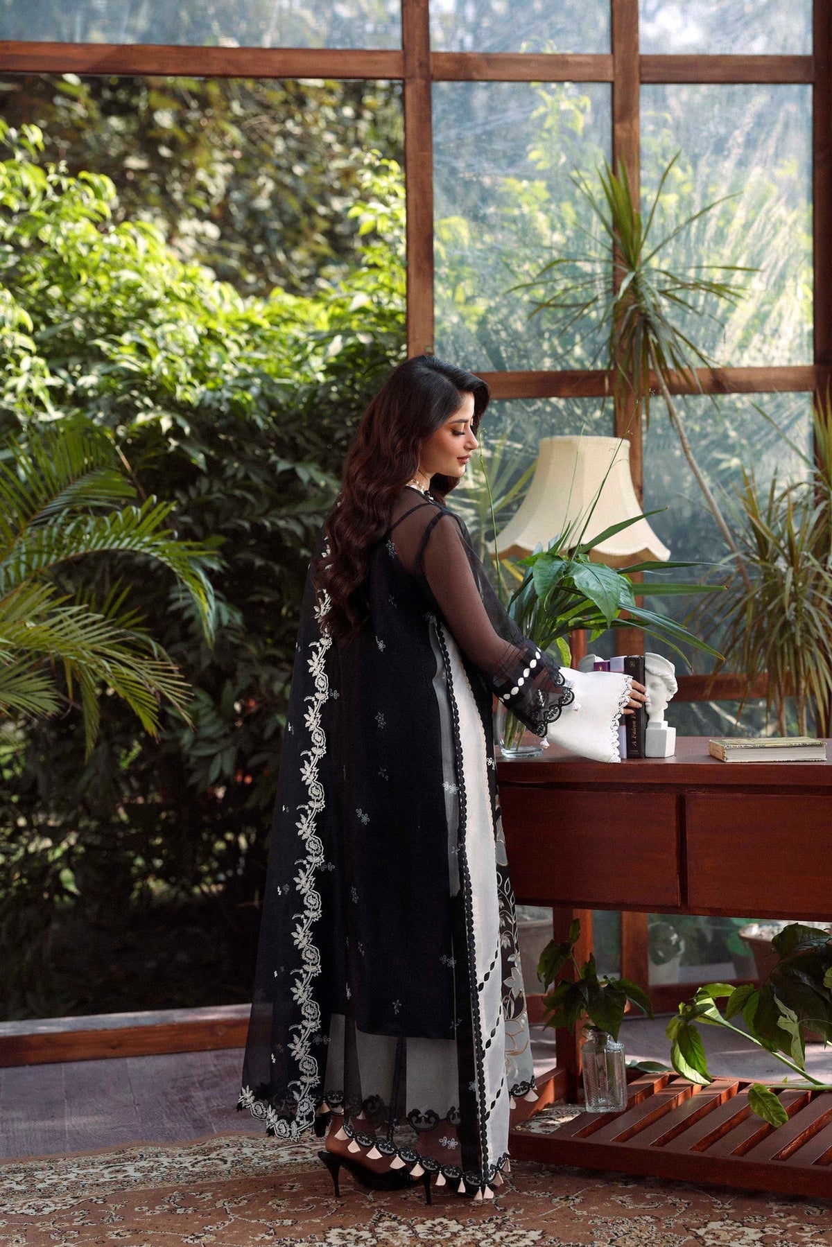 Sable Vogue | Luxury Formals 26 | SL-05-26-V1, image 2