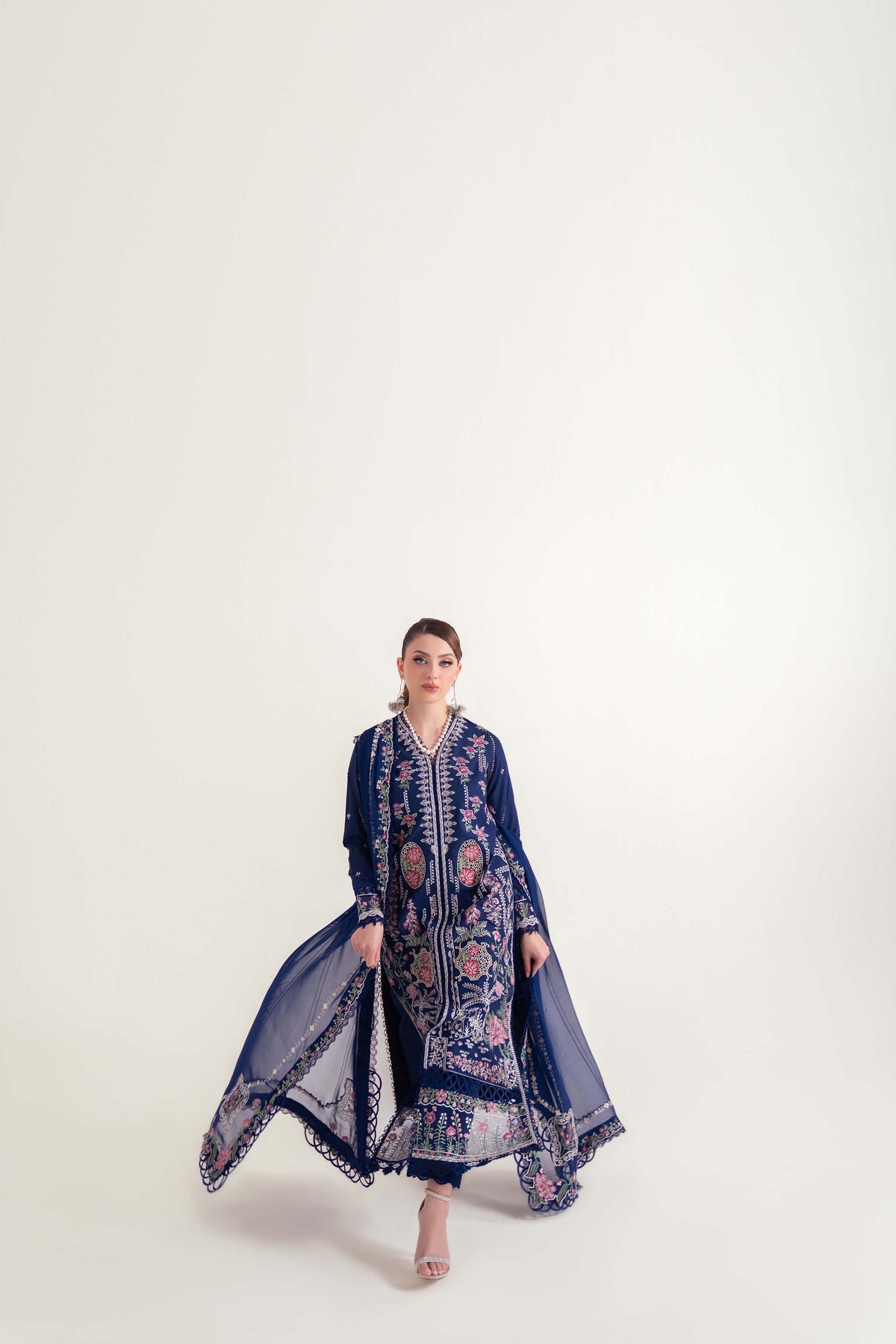 Sable Vogue | Luxury Lawn 25 | SL-07-25-V2 -  Sable Vogue Ladies Clothes - Original Designer Dress - House of Maryam