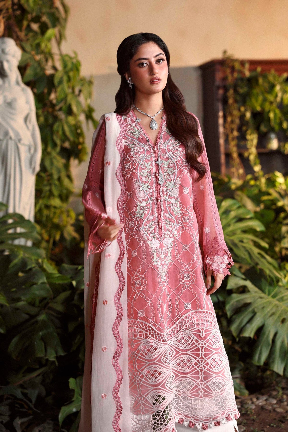 Sable Vogue | Luxury Formals 26 | SL-08-26-V1-2