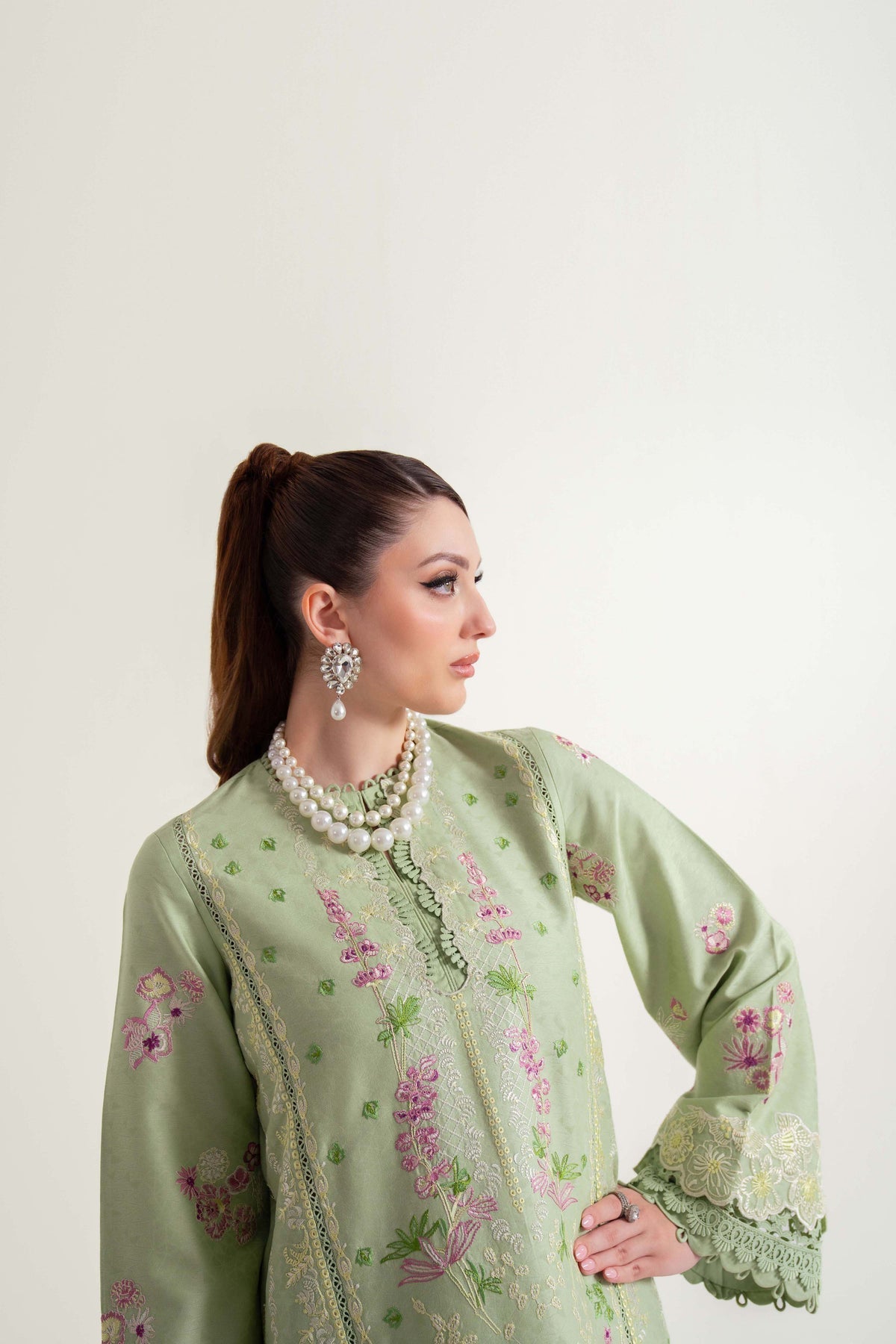 Sable Vogue | Luxury Lawn 25 | SL-09-25-V2 -  Sable Vogue Ladies Clothes - Original Designer Dress - House of Maryam