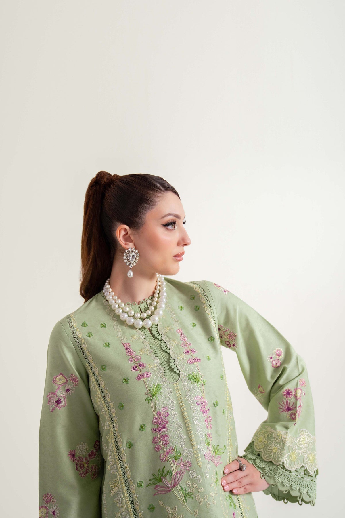 Sable Vogue | Luxury Lawn 25 | SL-09-25-V2 -  Sable Vogue Ladies Clothes - Original Designer Dress - House of Maryam