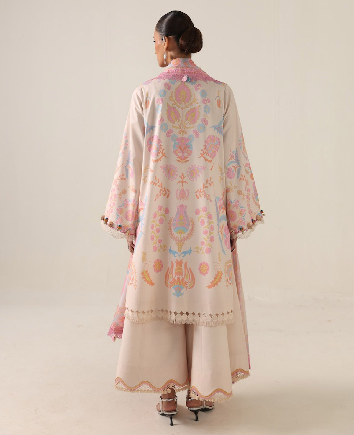 Republic Womenswear | Neoma Summer Prints 26 | Liana, image 2
