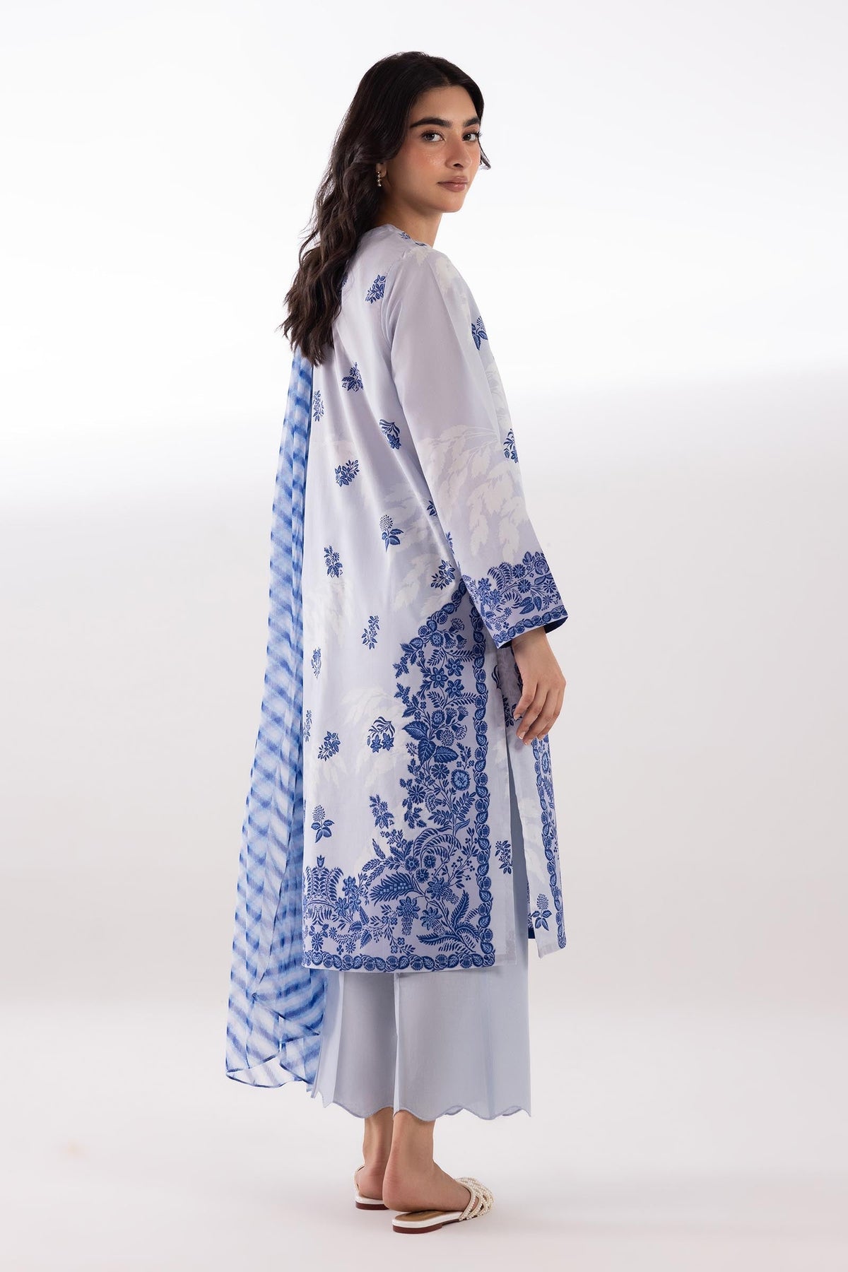 Sana Safinaz | Luxury Pret | Luxury Lawn Suit SC26MHY303BP3-2