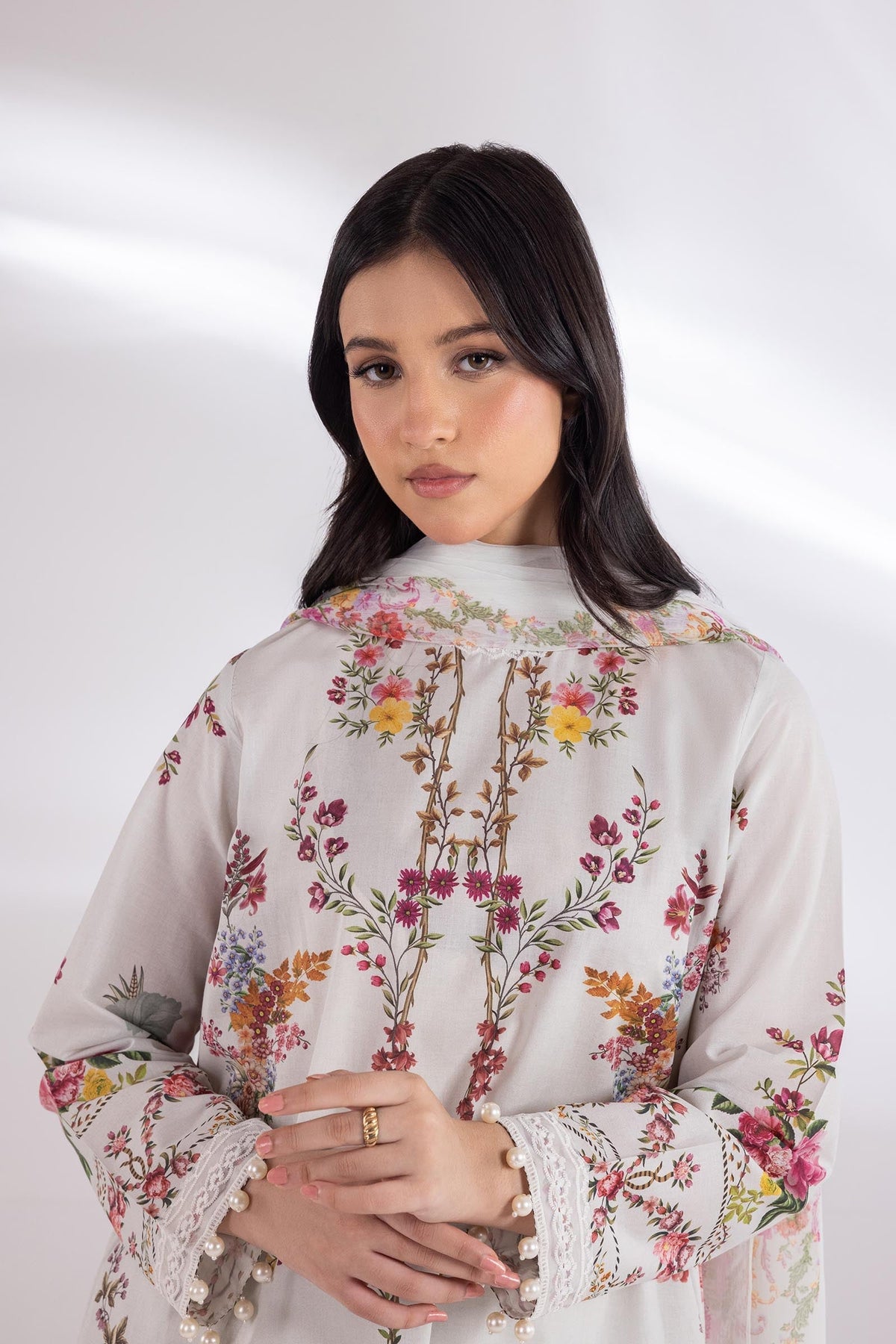 Sana Safinaz | Luxury Pret | Luxury Lawn Suit SC26MUZ126AP3-3