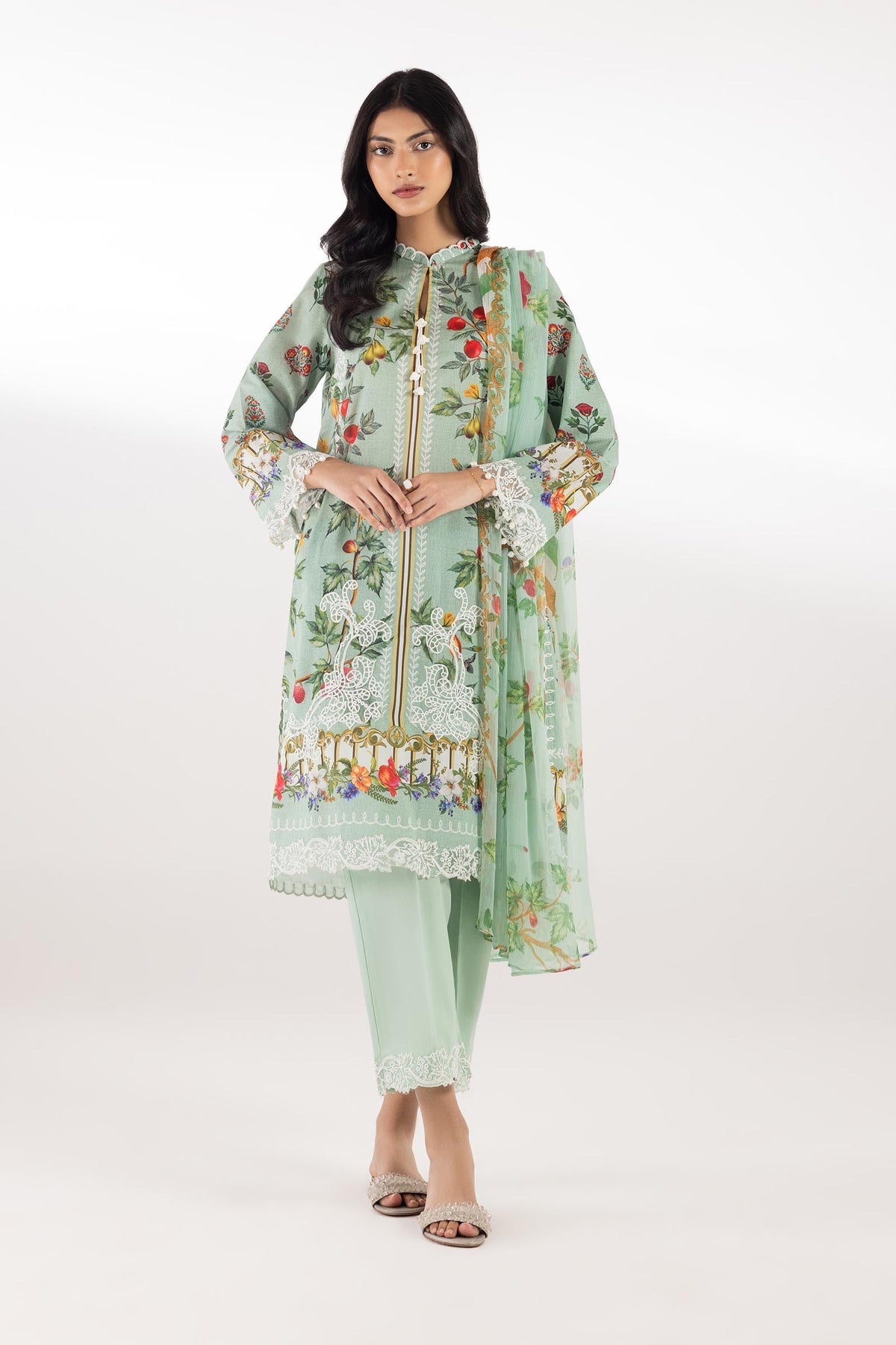 Sana Safinaz | Luxury Pret | Lawn Muzlin Suit SC26MUZ204BP3-1