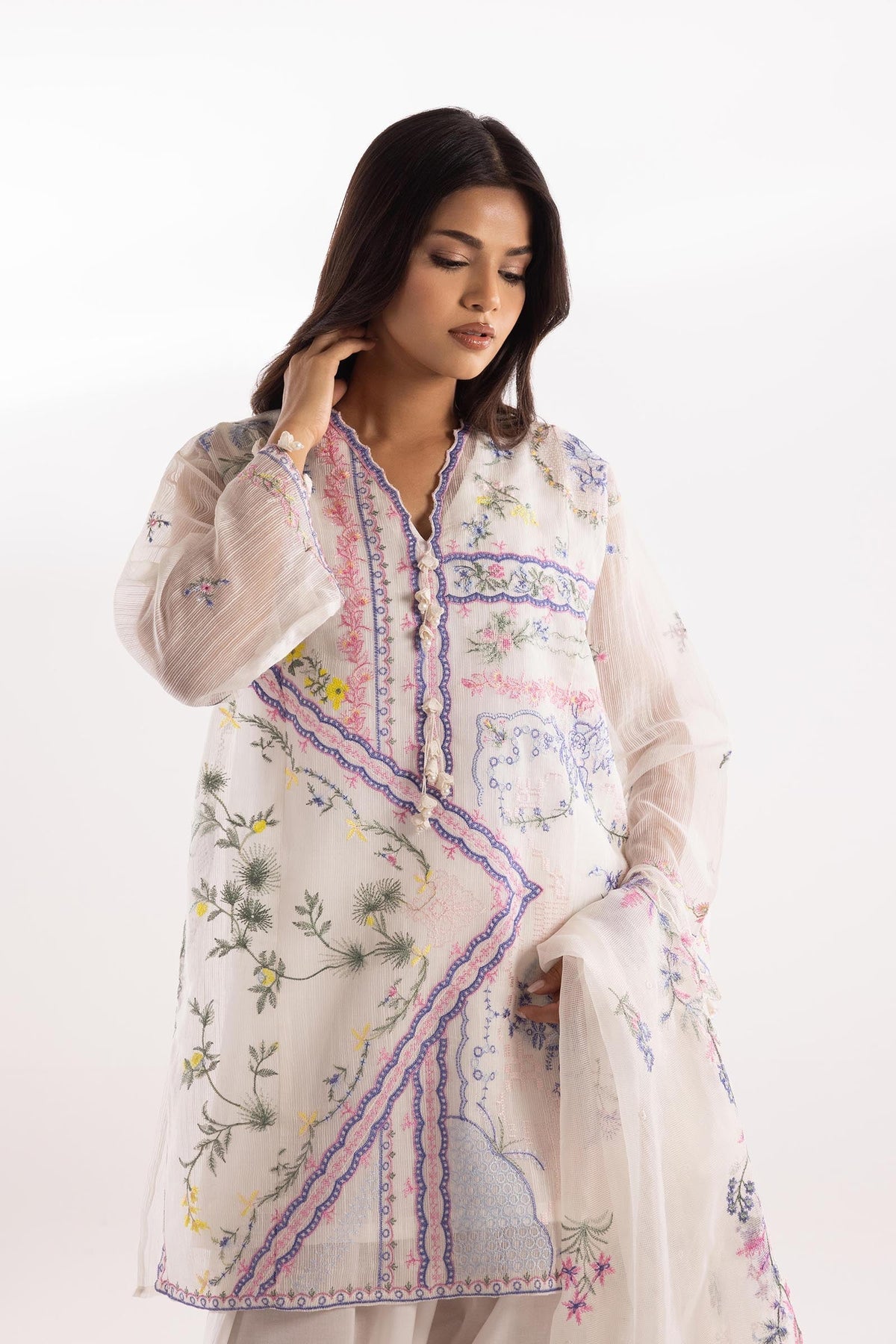 Sana Safinaz | Luxury Pret | Lawn Muzlin Suit SC26MUZ214BP3-3