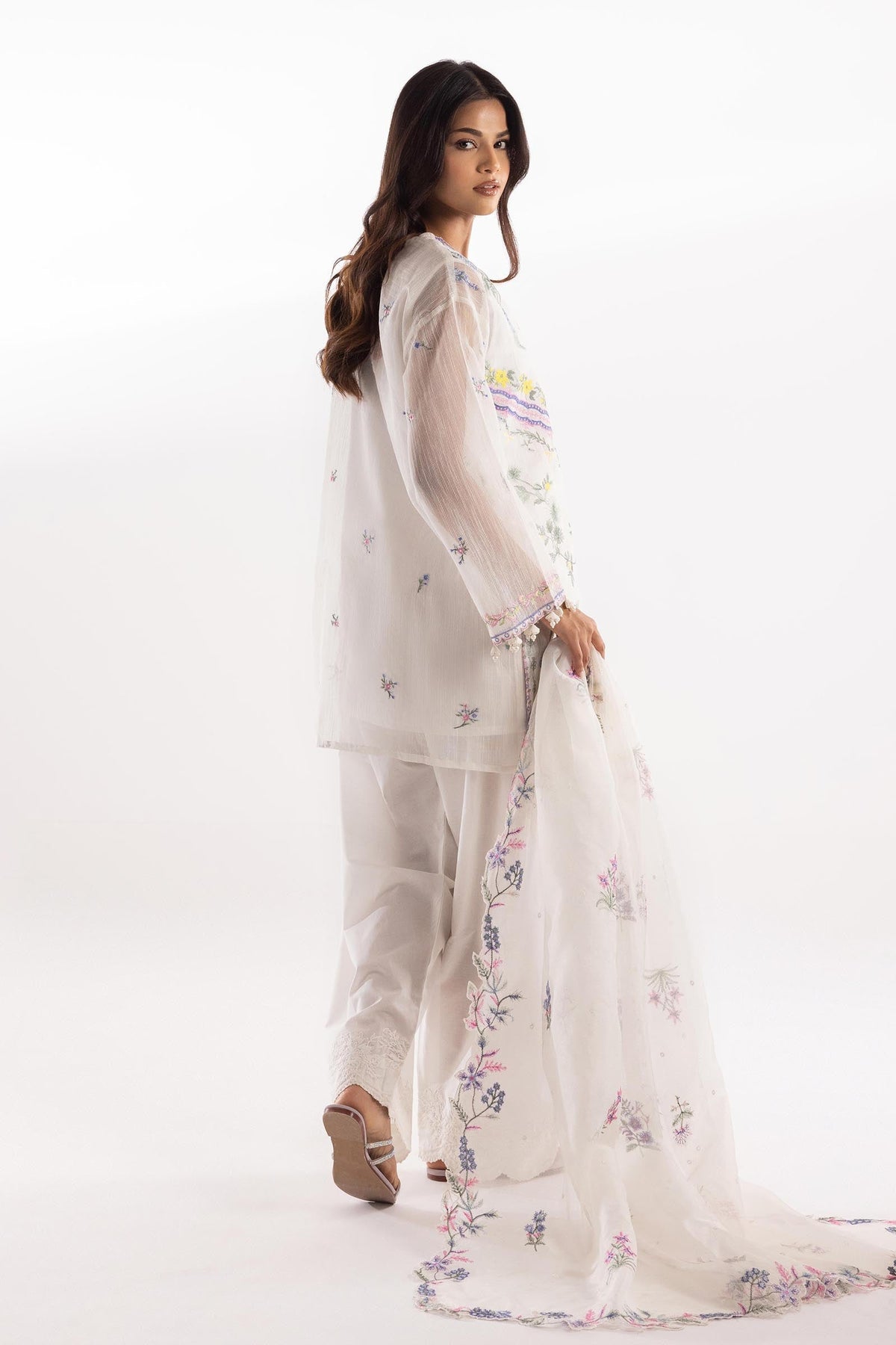 Sana Safinaz | Luxury Pret | Lawn Muzlin Suit SC26MUZ214BP3-2